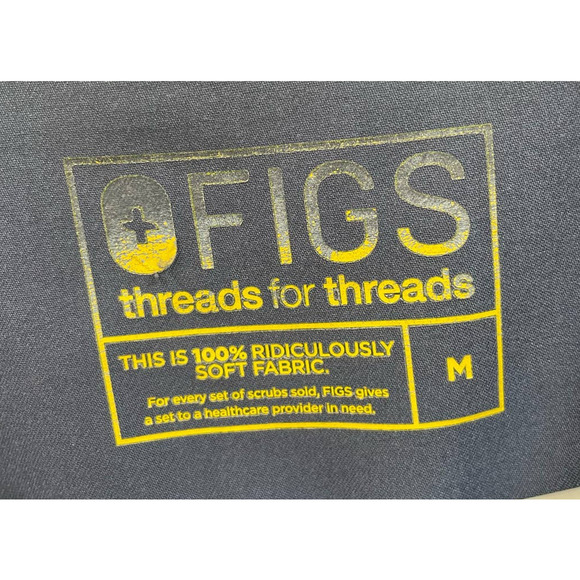 FIGS Women’s Size Medium Threads For Threads Blue Scrub Top 1 Pocket V-neck - Picture 3 of 7